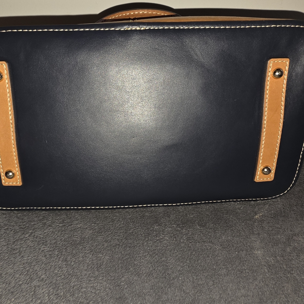 Dooney & Bourke Perry Satchel in elegant MIDNIGHT BLUE - Picture 8 of 9